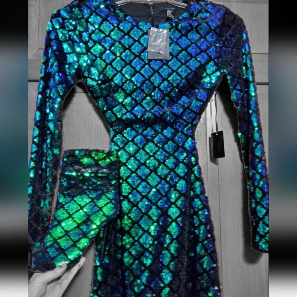 Forever 21 Iridescent Sequin Long Sleeve Dress